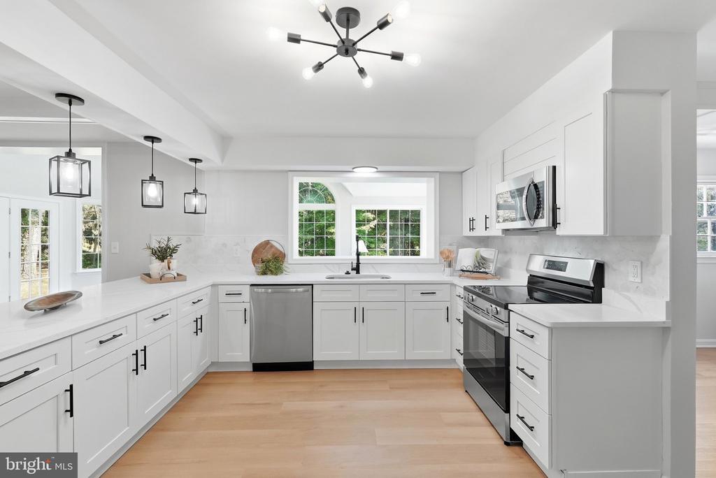 28405 HONEYSUCKLE DRIVE