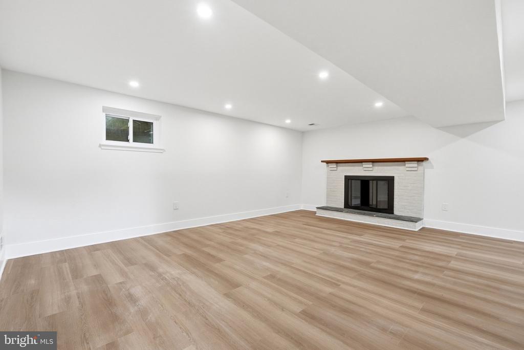 13205 WILTON OAKS DRIVE