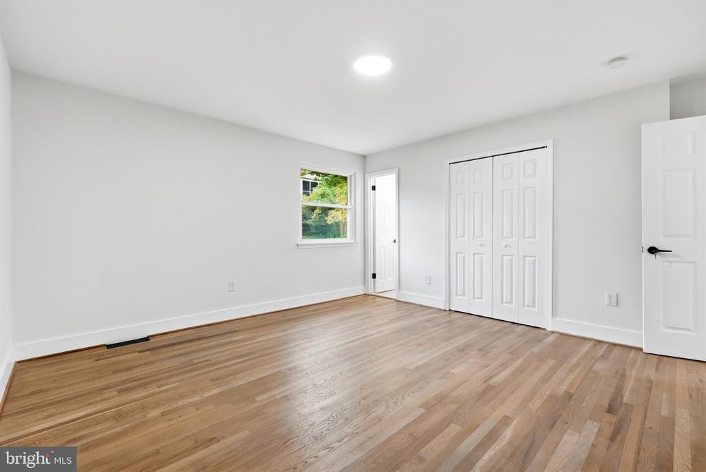 13205 WILTON OAKS DRIVE