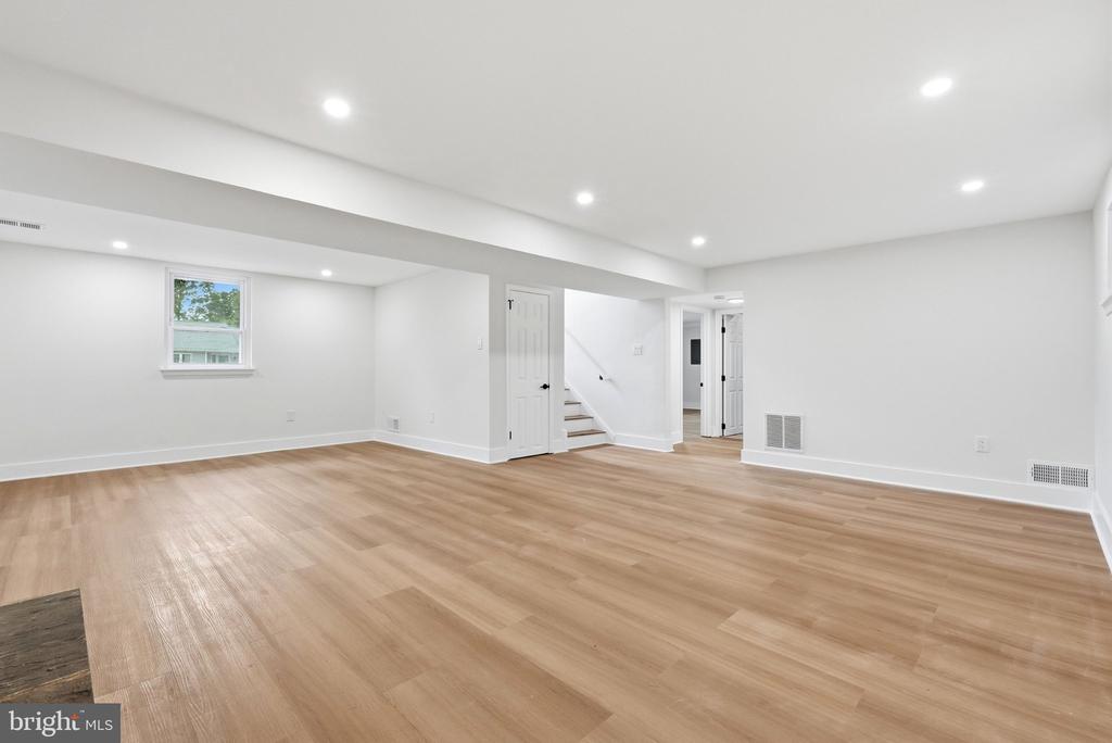 13205 WILTON OAKS DRIVE