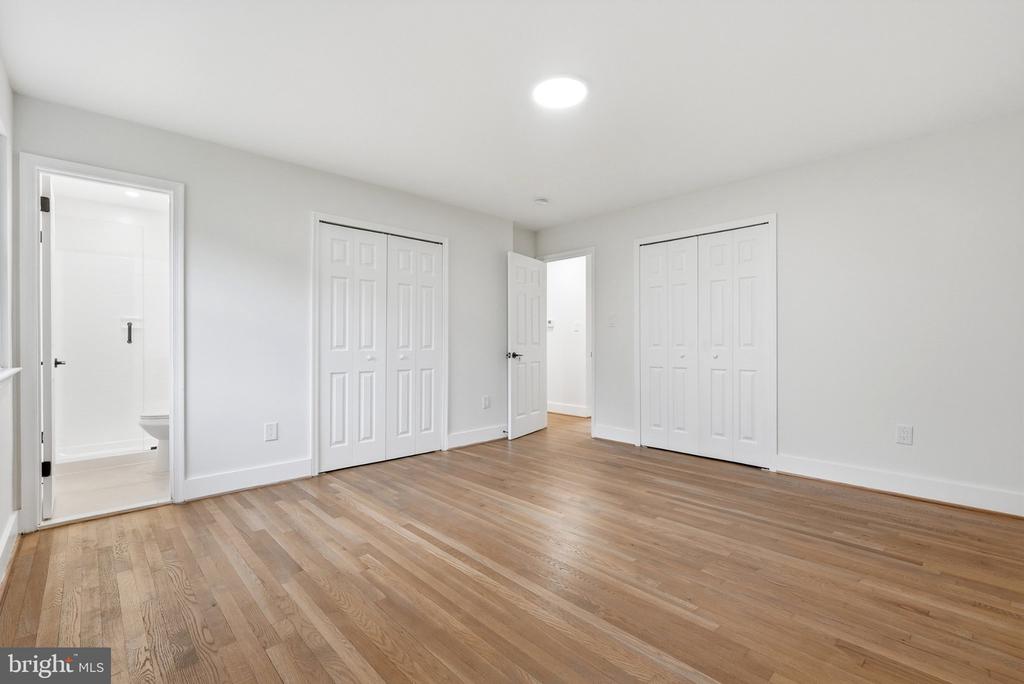 13205 WILTON OAKS DRIVE