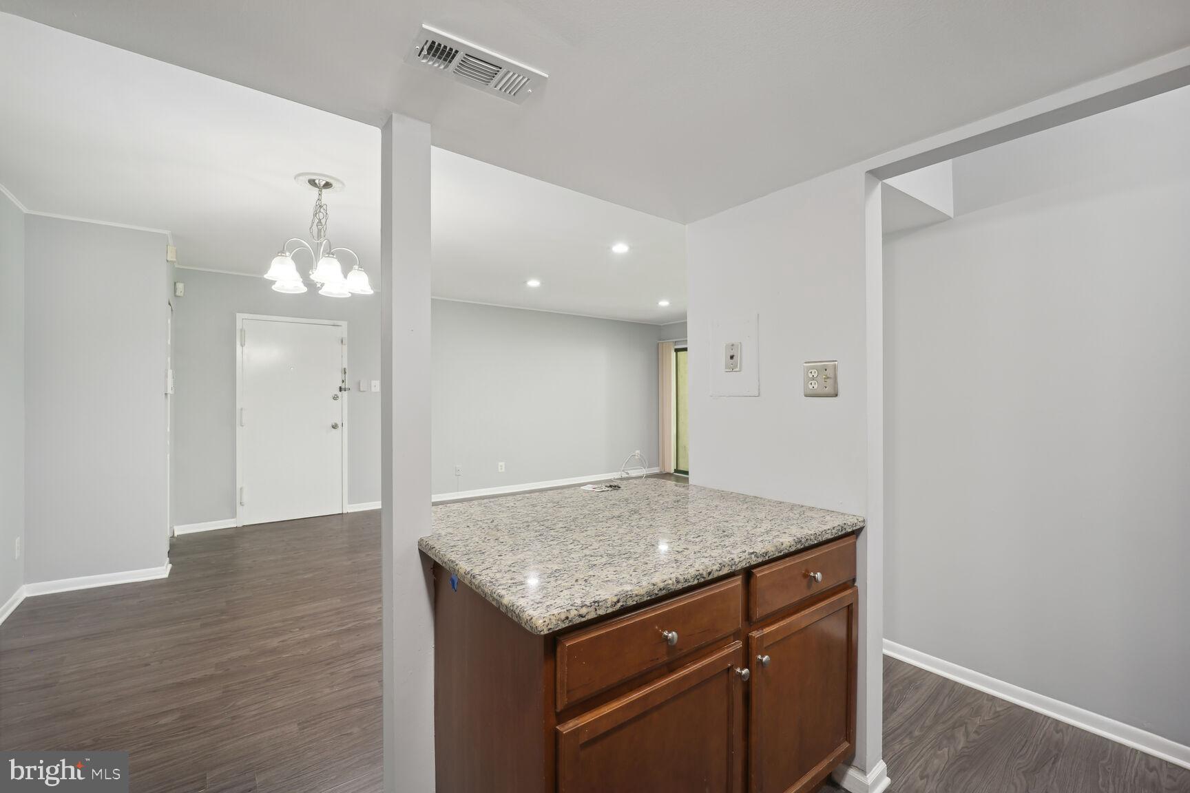 10114 CAMPUS WAY S 303-8C