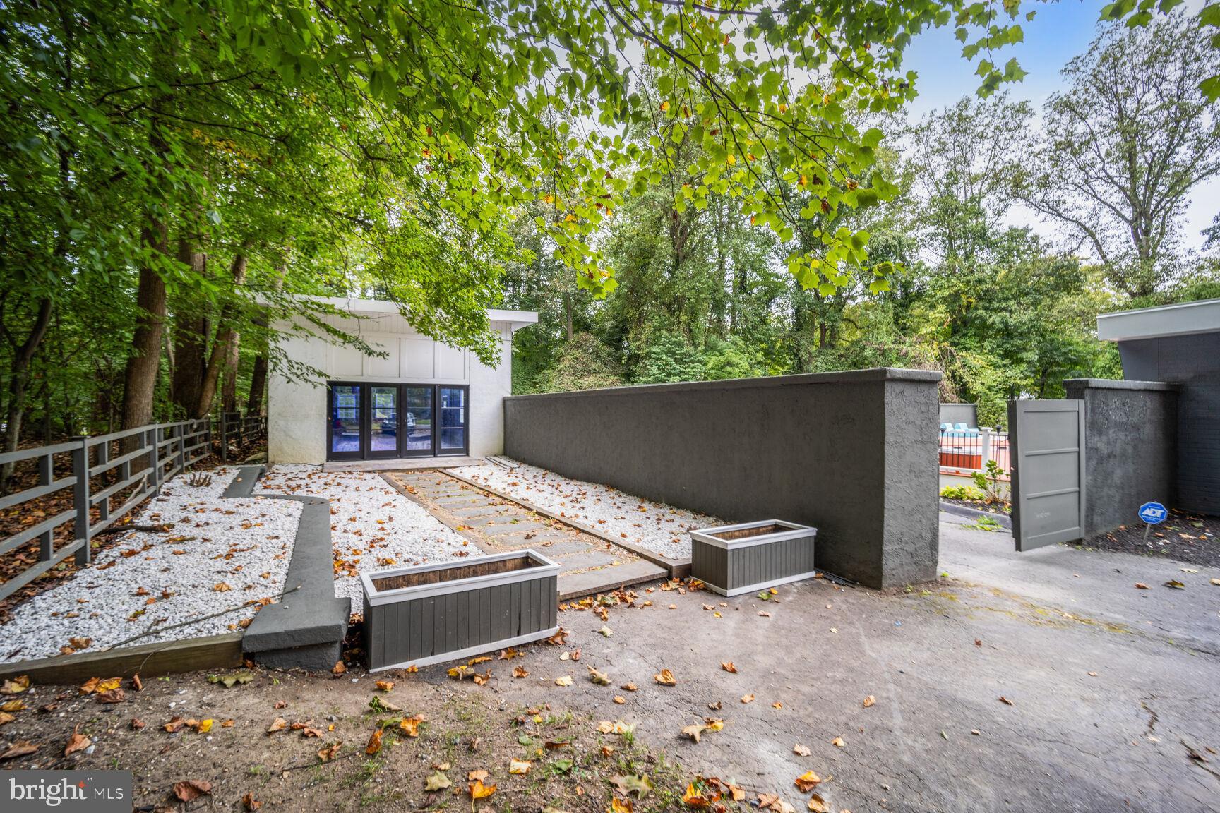 13001 FOREST DRIVE