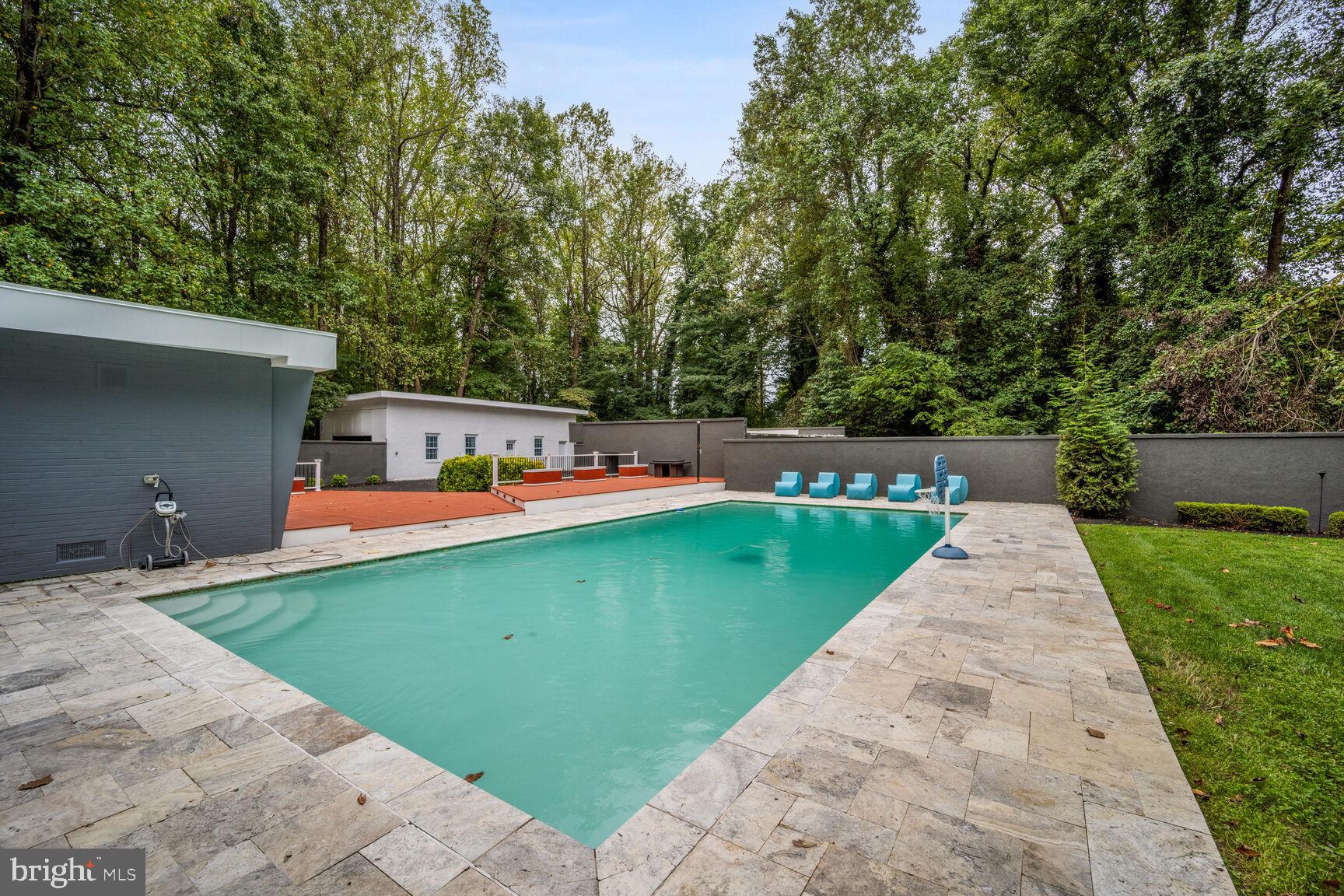 13001 FOREST DRIVE