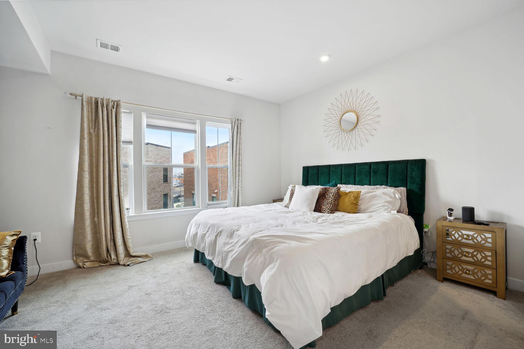 2815 LEWIS AVENUE