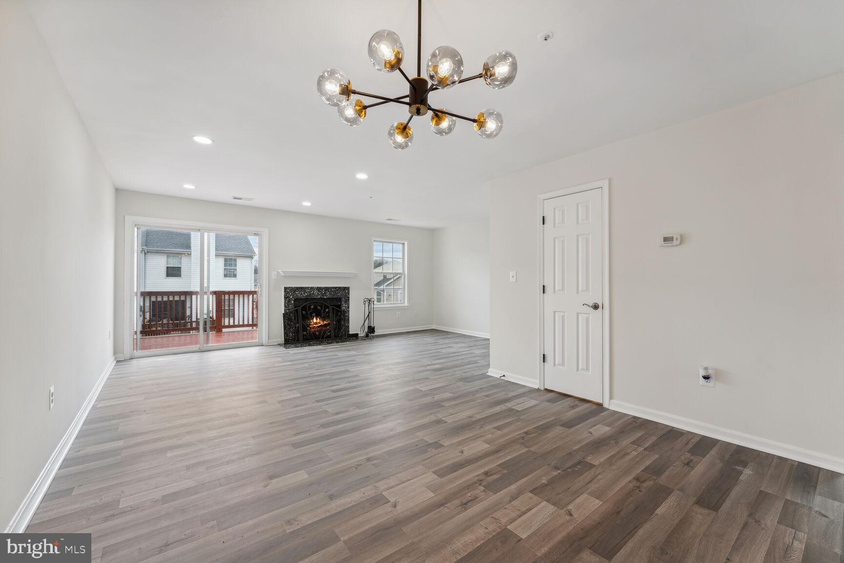 4242 APPLEGATE LANE 6