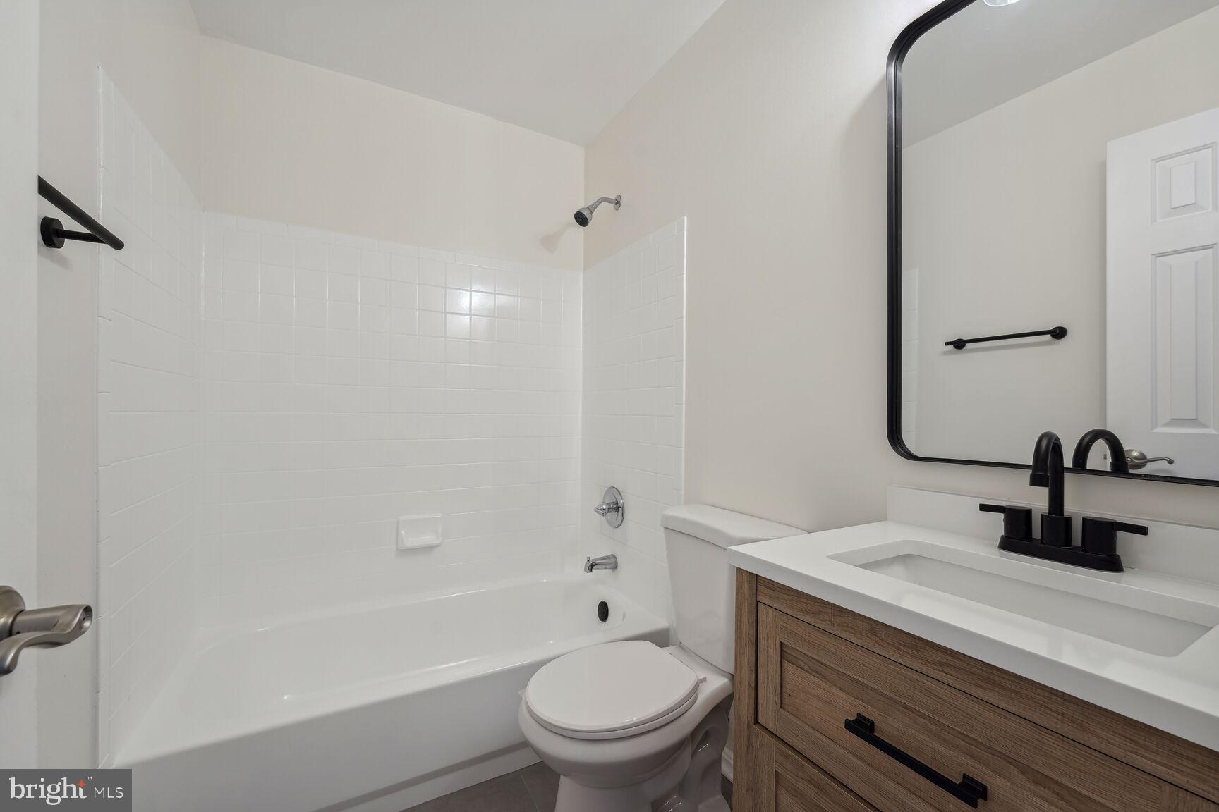 4242 APPLEGATE LANE 6