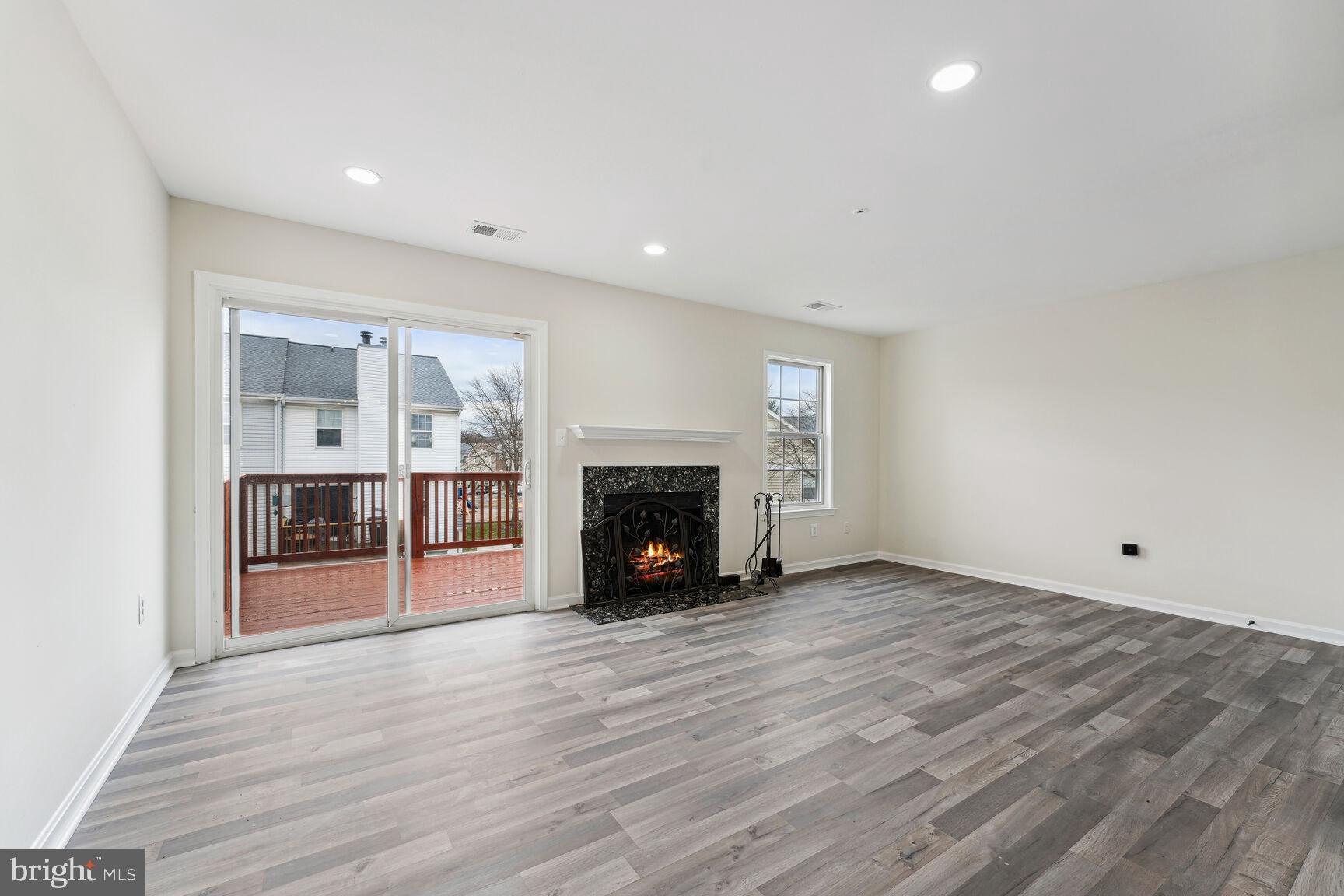 4242 APPLEGATE LANE 6