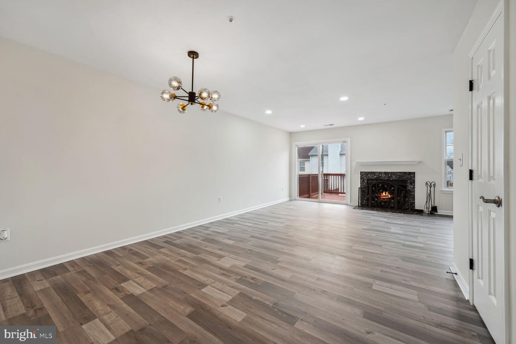 4242 APPLEGATE LANE 6