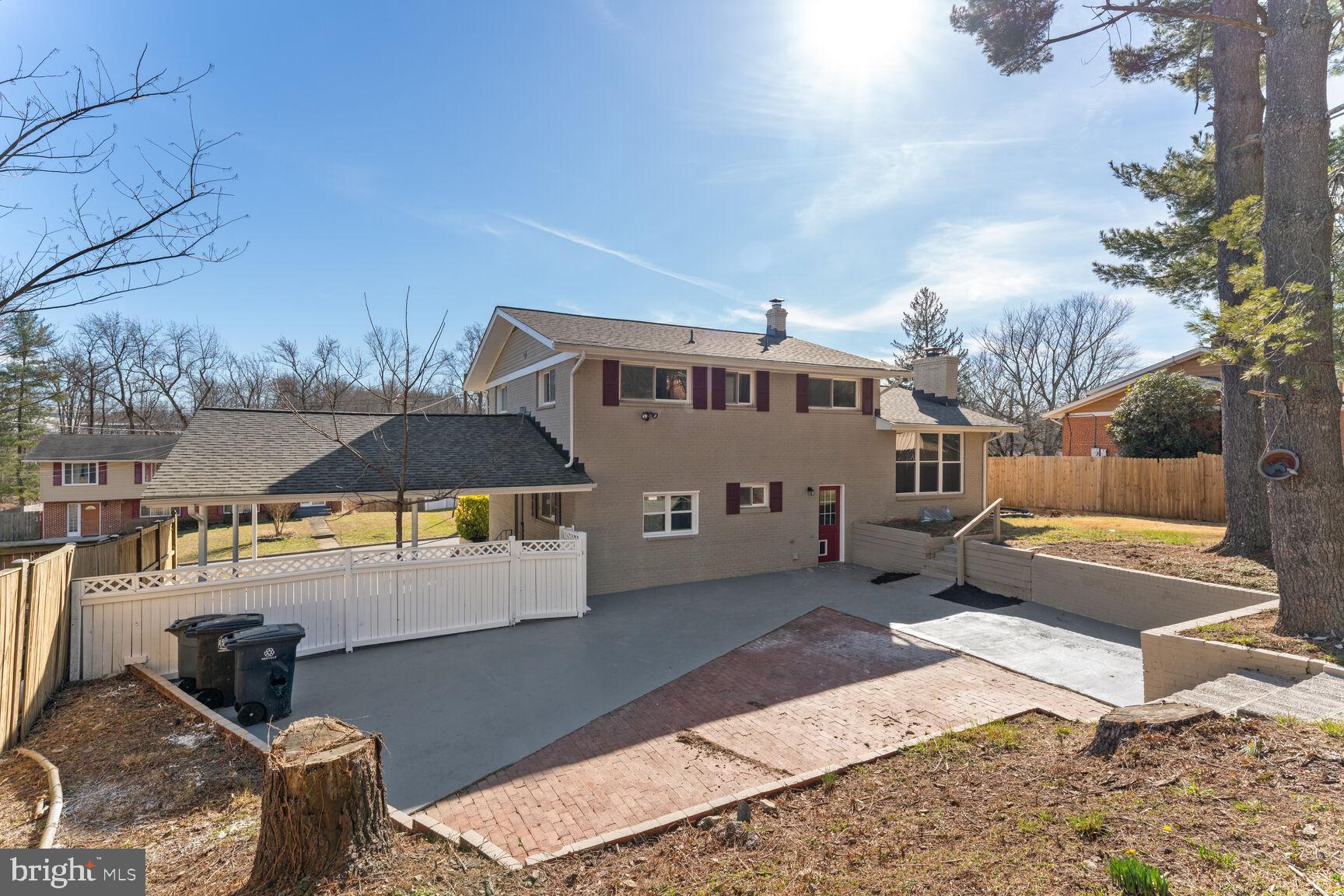 5404 CHESTERFIELD DRIVE