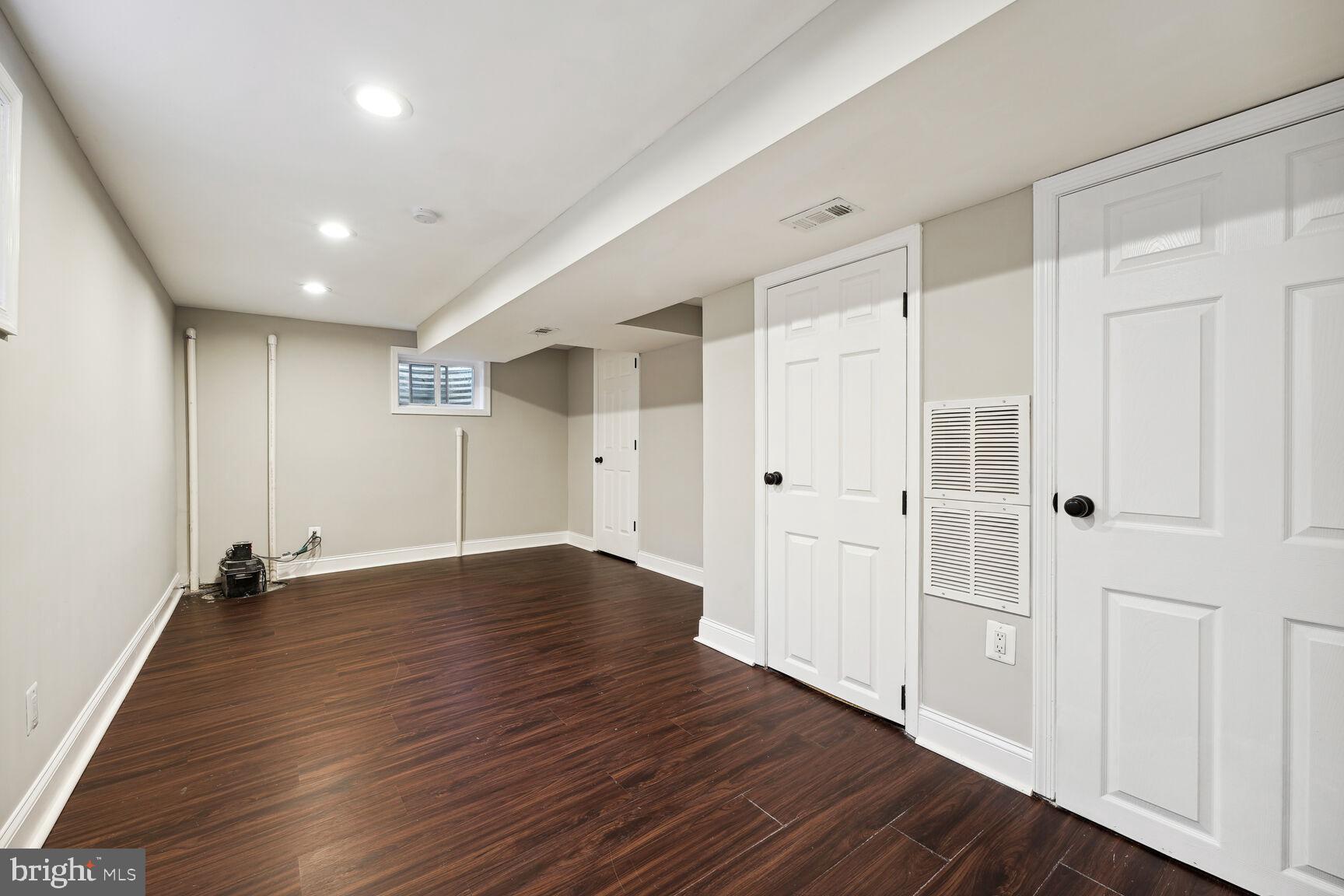 5404 CHESTERFIELD DRIVE