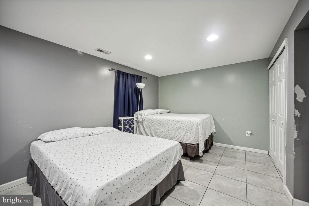 1231 CAPITOL HEIGHTS BOULEVARD