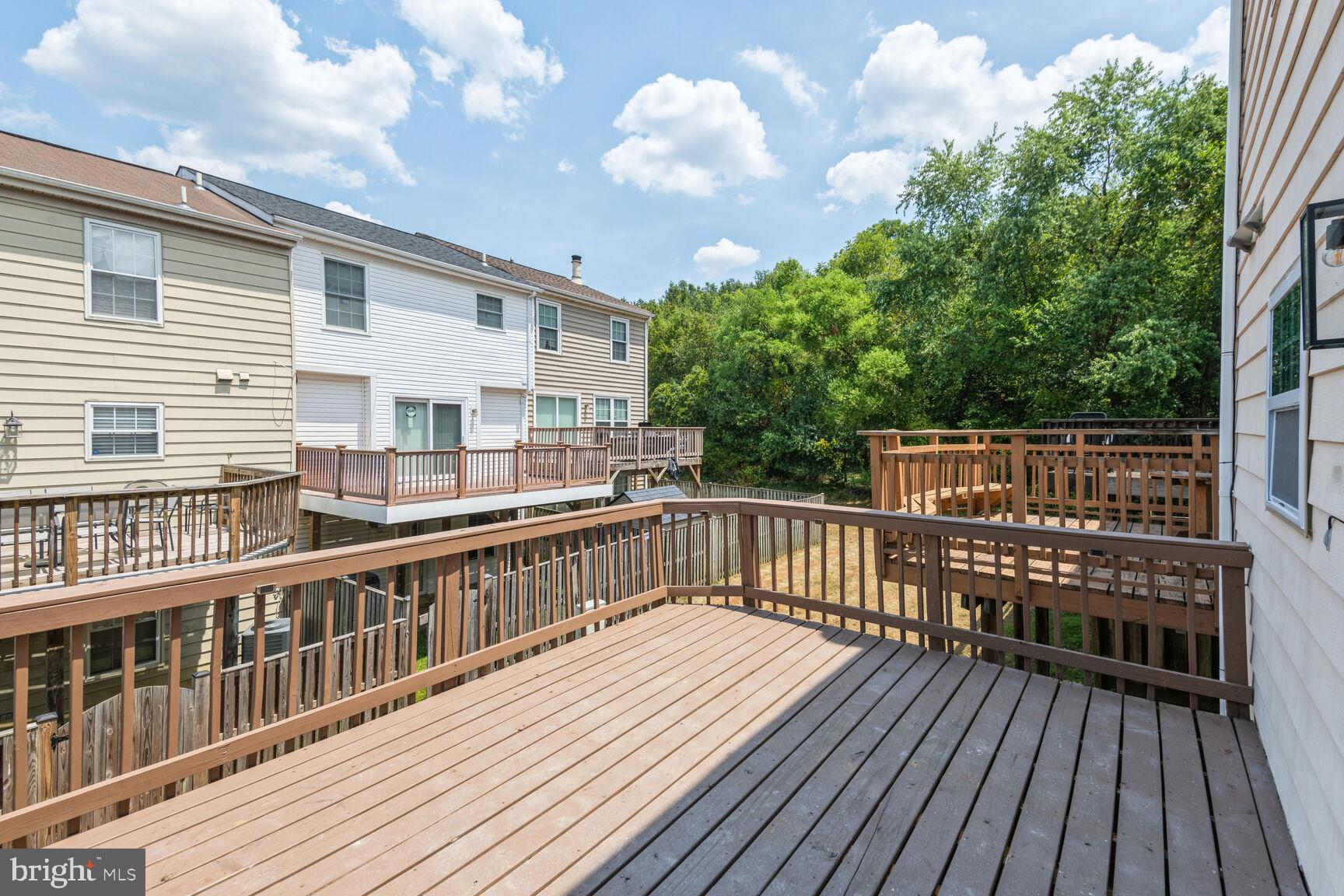 14825 LONDON LANE