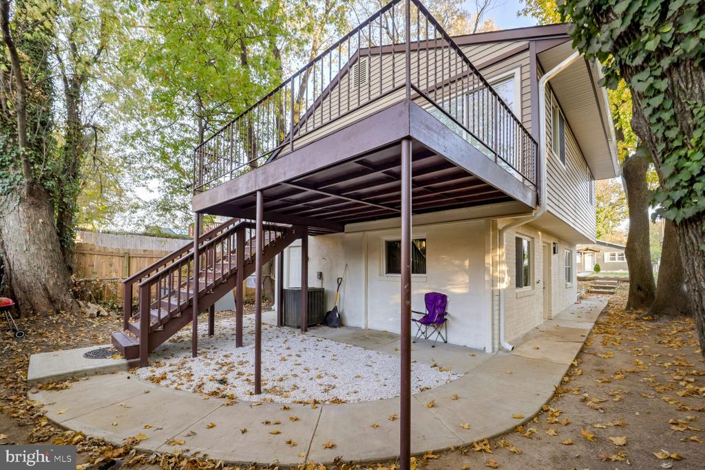 829 CLOVIS AVENUE