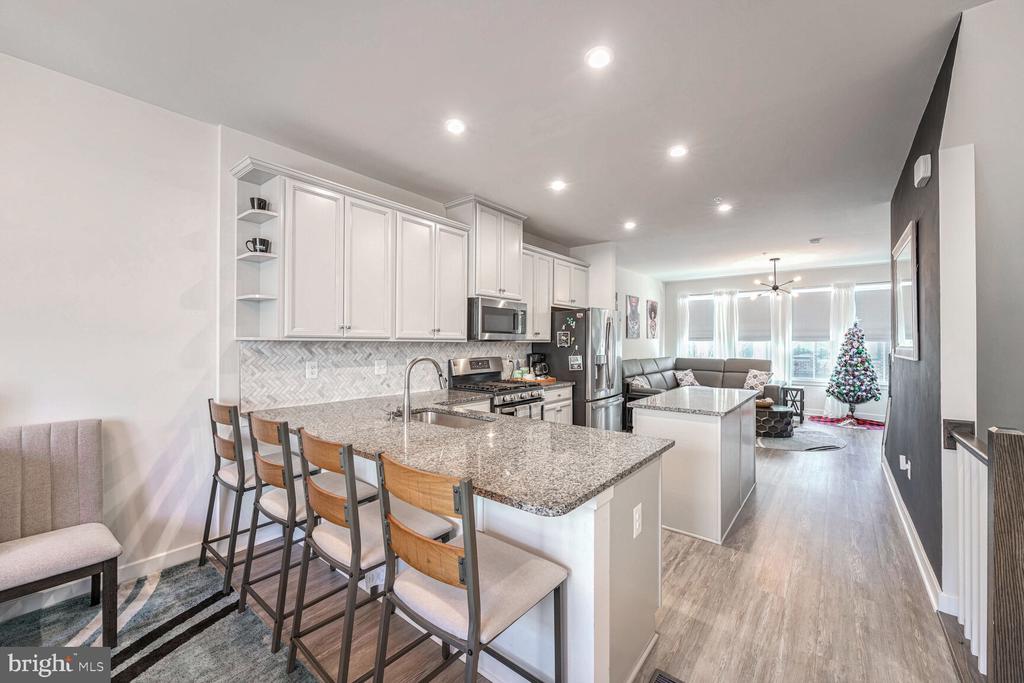 2843 EVANSGREEN DRIVE