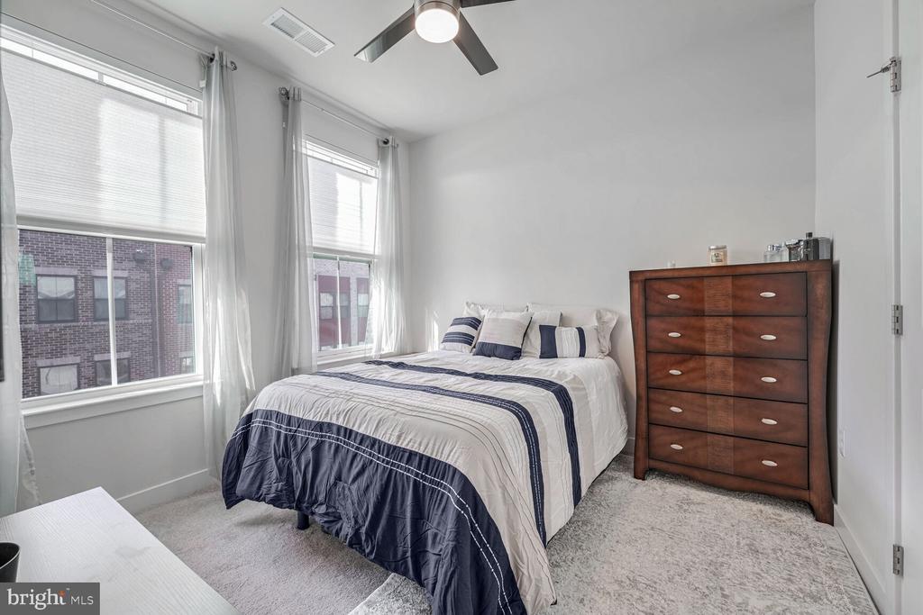 2843 EVANSGREEN DRIVE