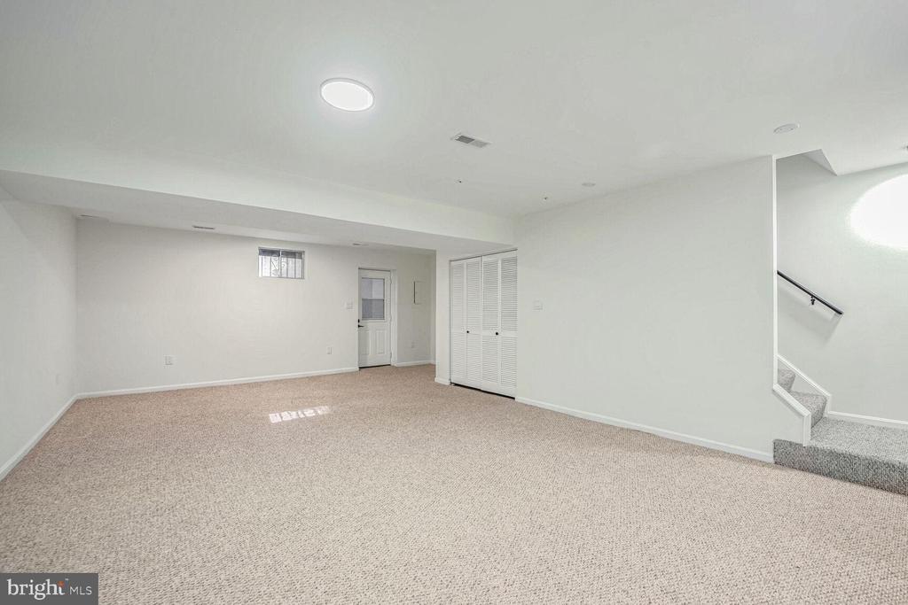 6547 RONALD ROAD