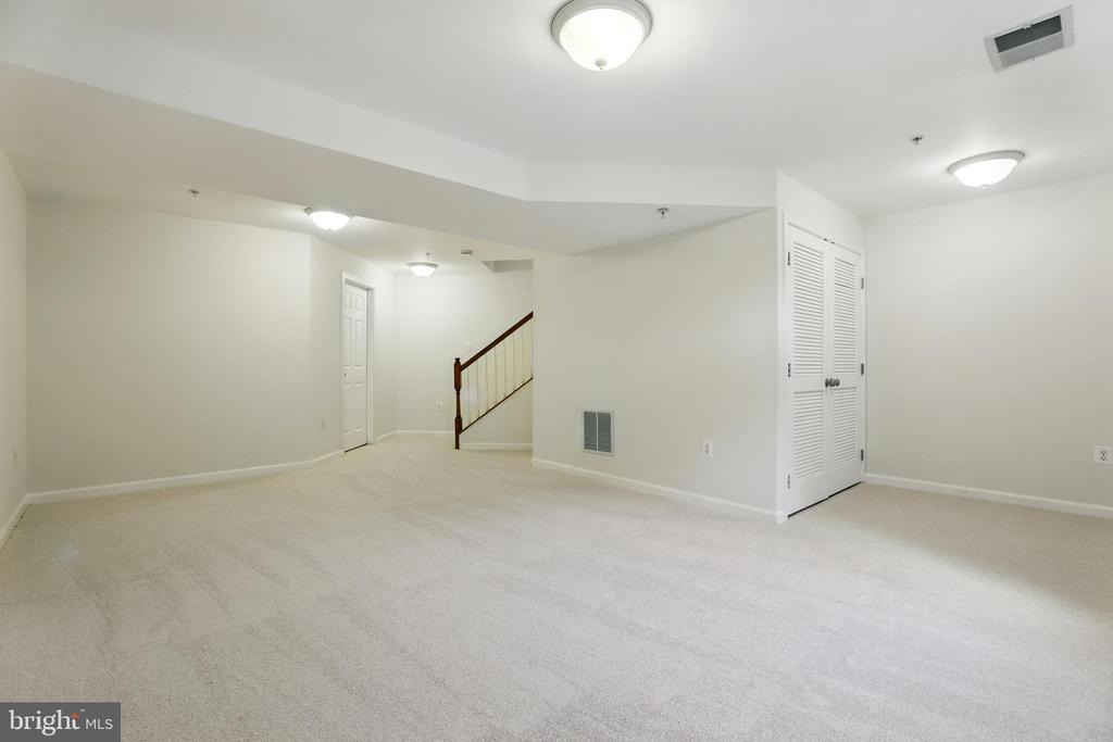 1109 WILBERFORCE COURT