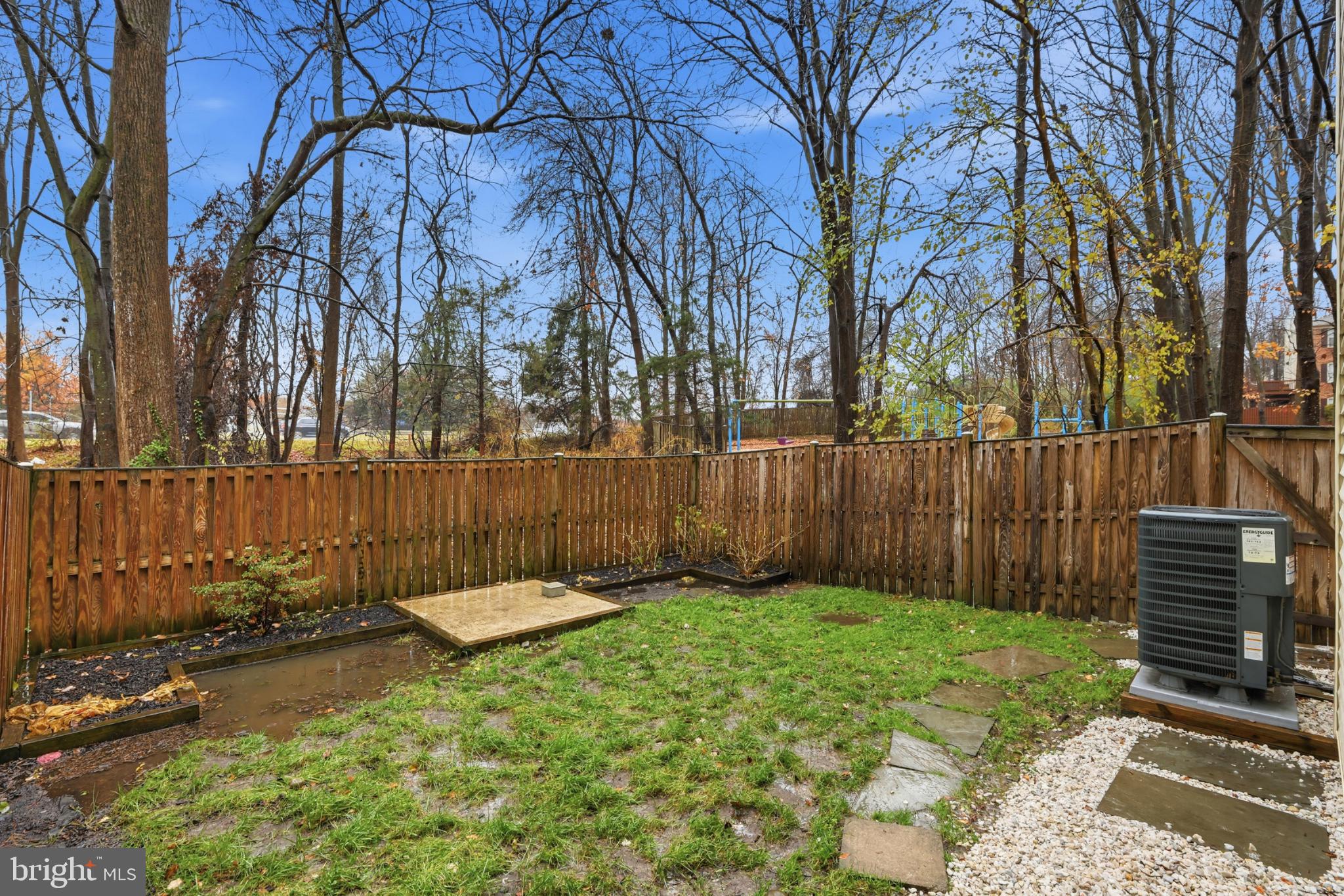 15615 ELSMERE COURT
