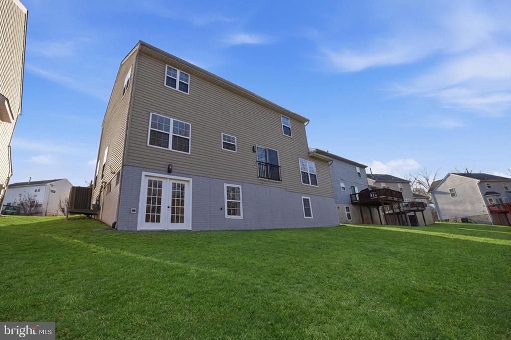 7102 STARBOARD DRIVE