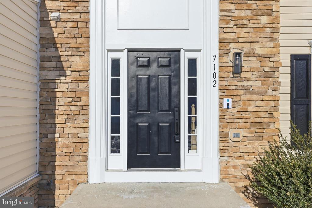 7102 STARBOARD DRIVE