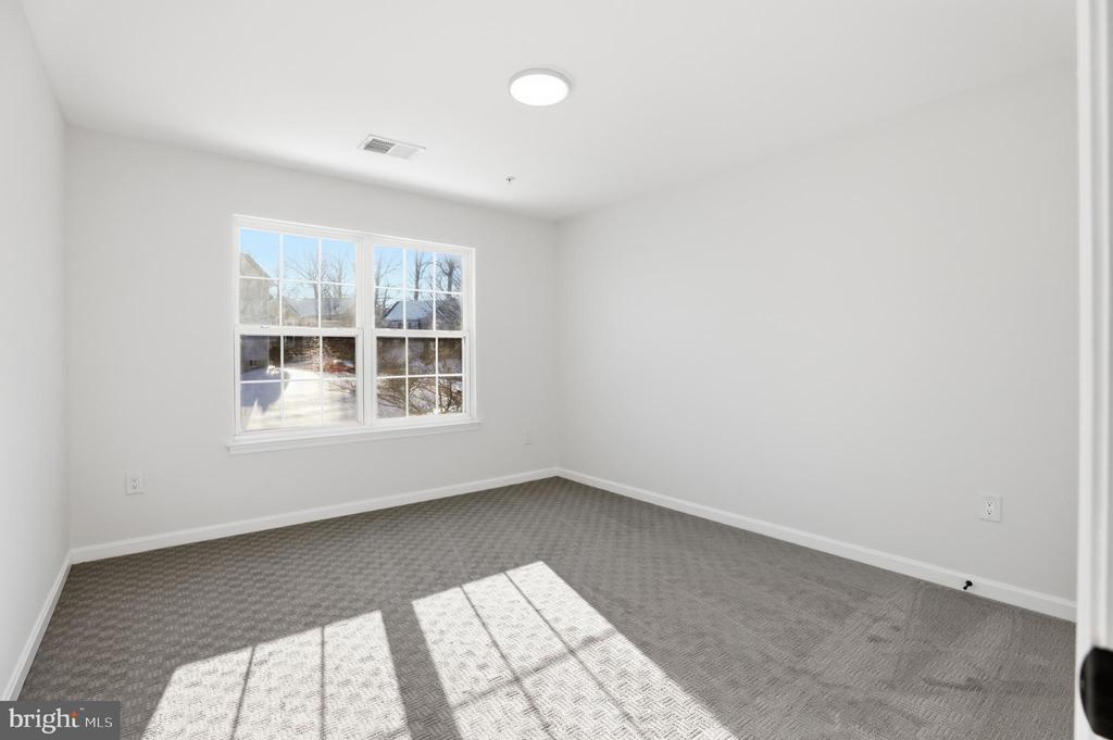 7102 STARBOARD DRIVE