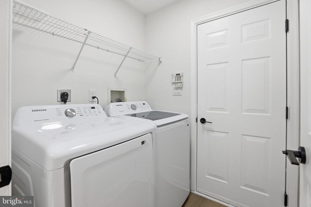 7102 STARBOARD DRIVE