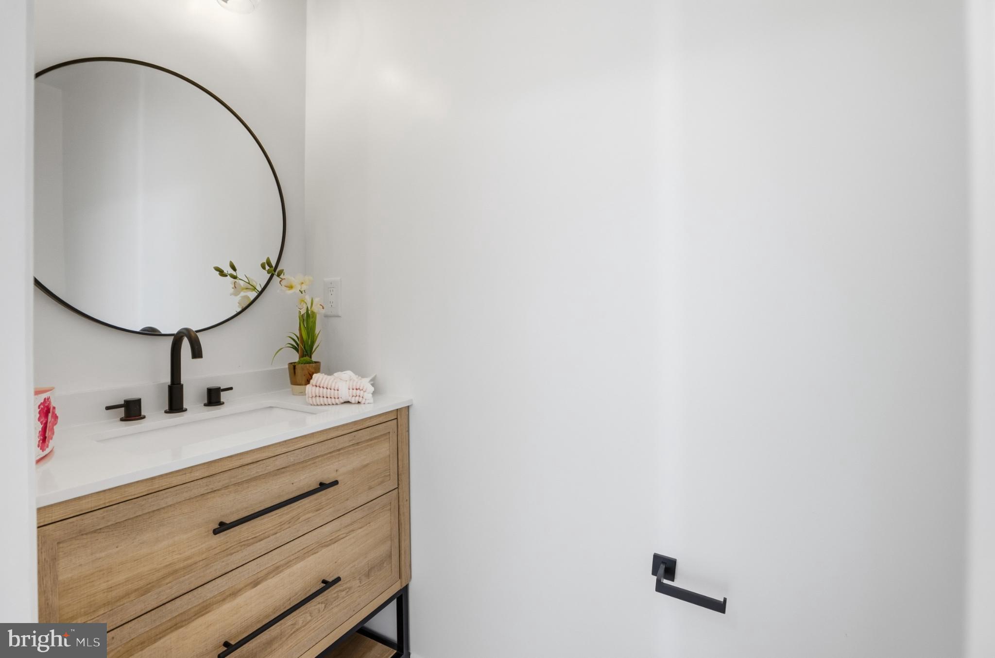 7102 STARBOARD DRIVE