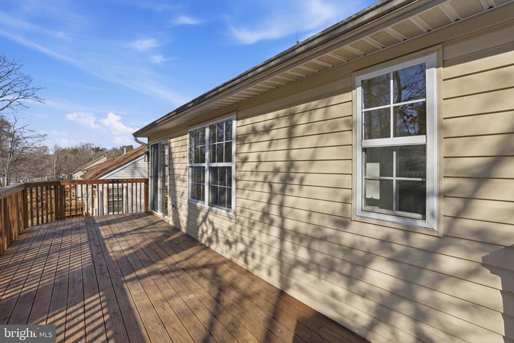 1713 GOULD DRIVE
