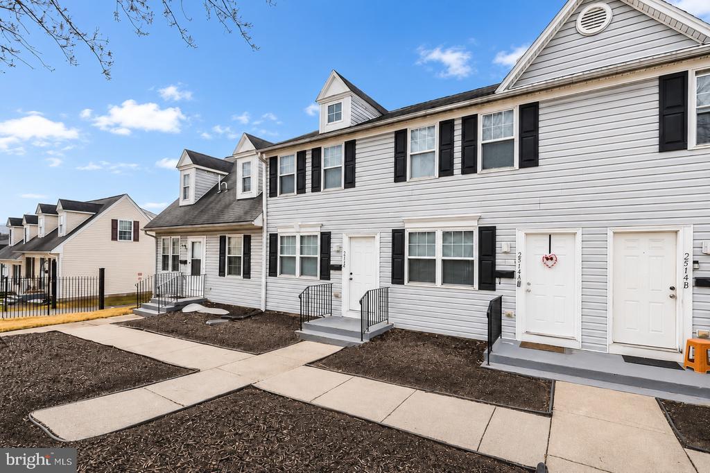 2512 KENT VILLAGE DRIVE