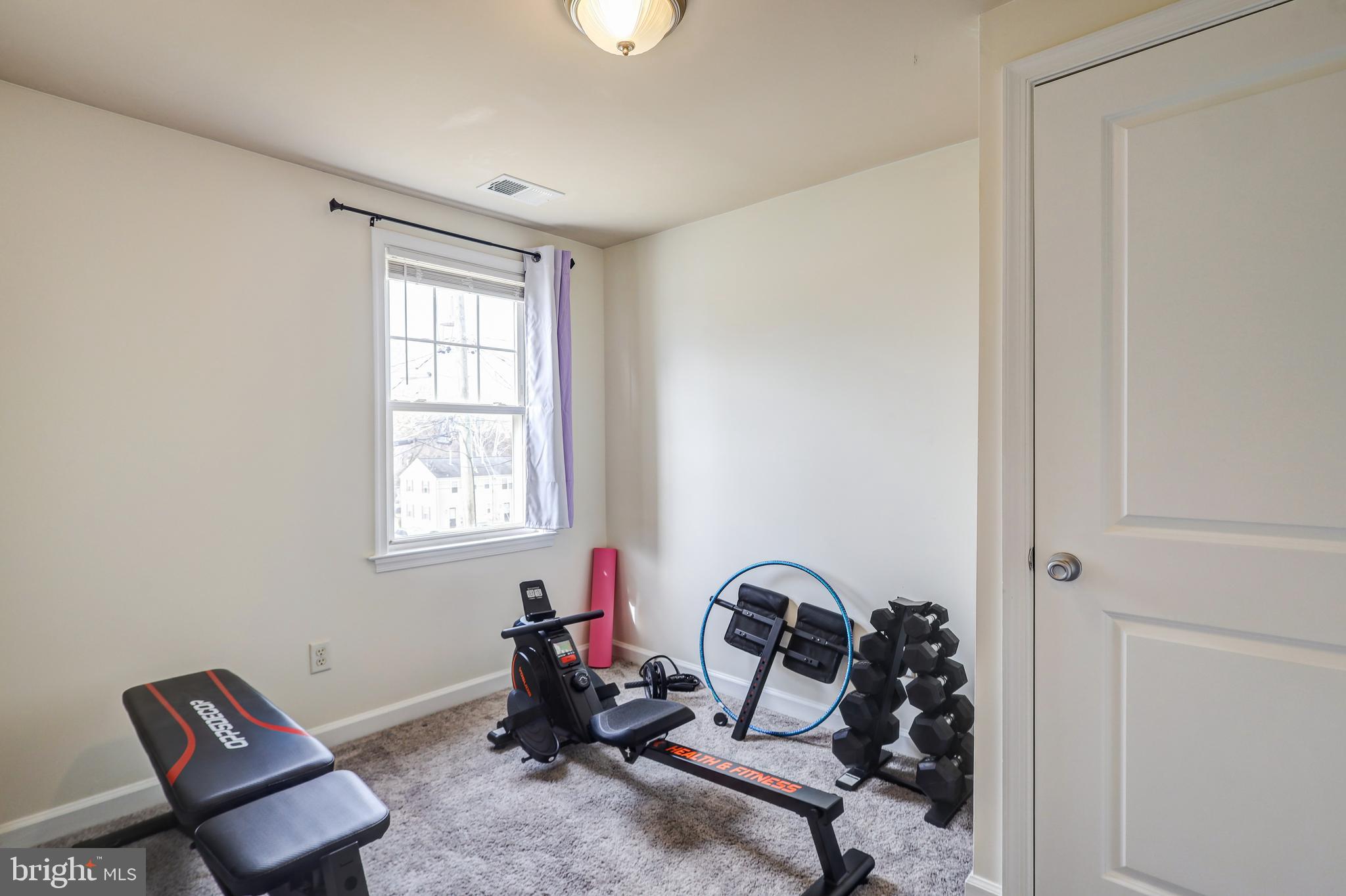 2512 KENT VILLAGE DRIVE