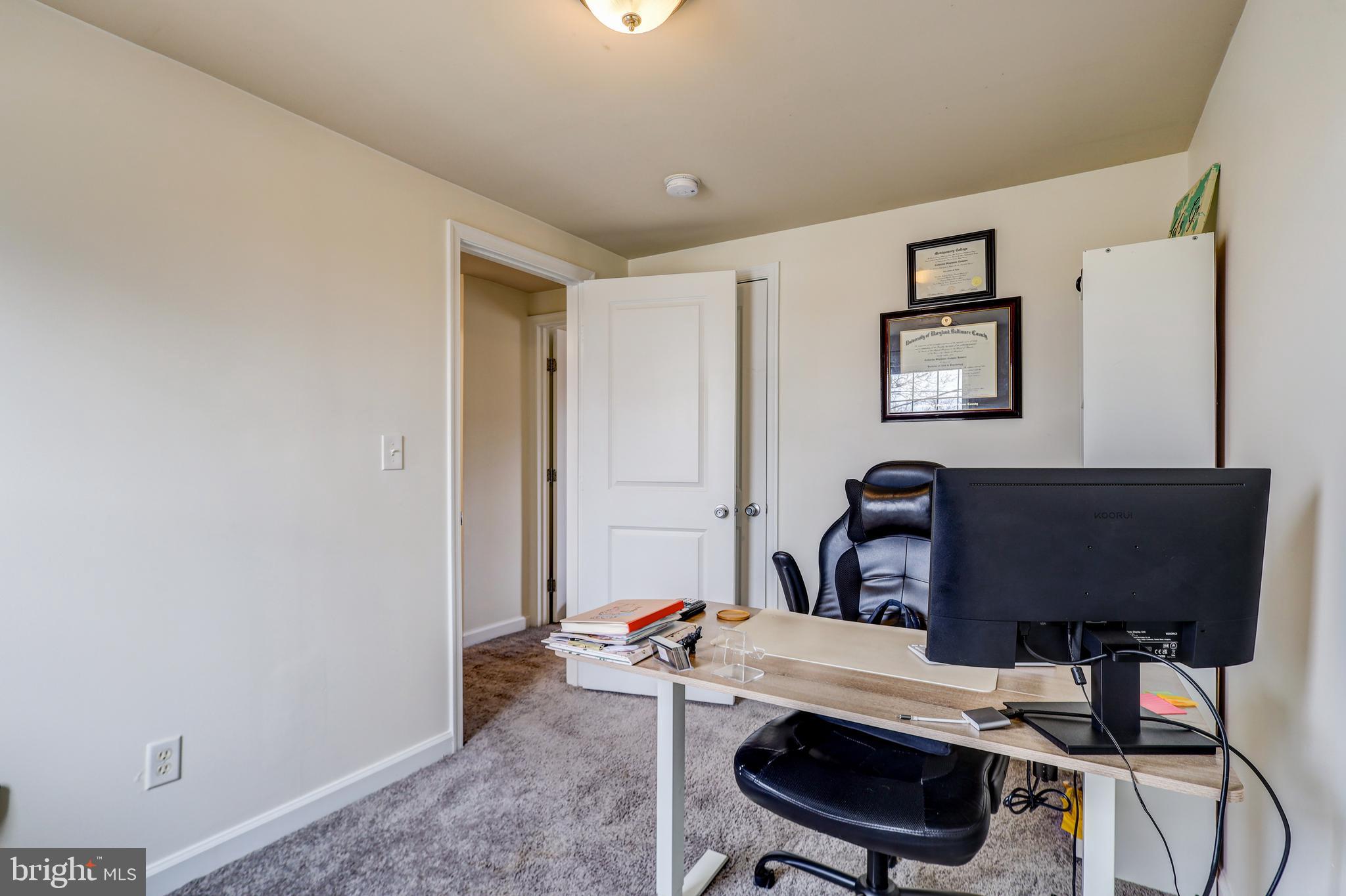2512 KENT VILLAGE DRIVE