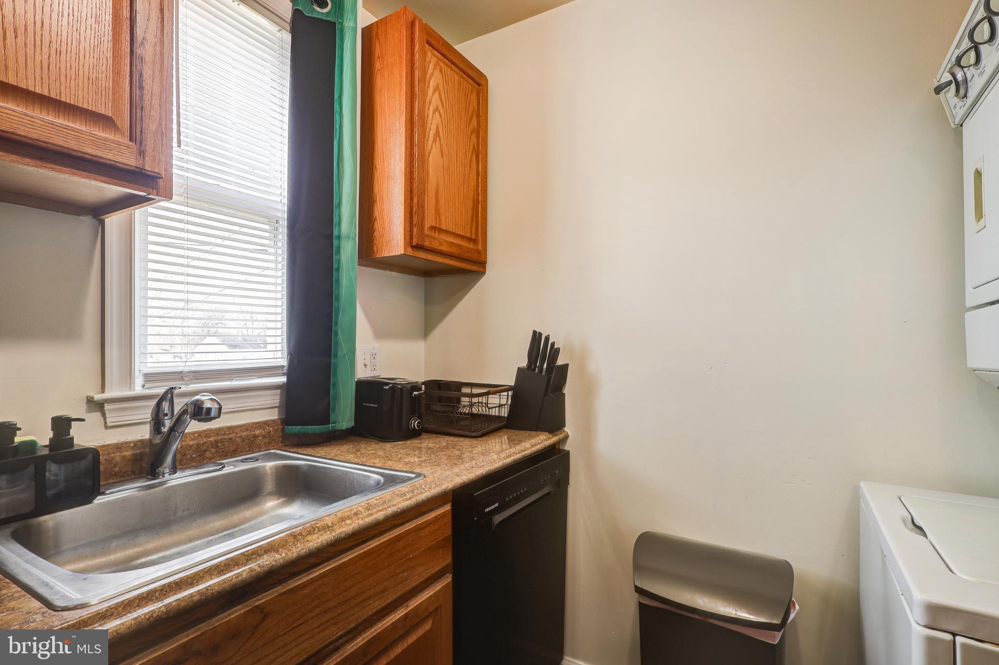 2512 KENT VILLAGE DRIVE