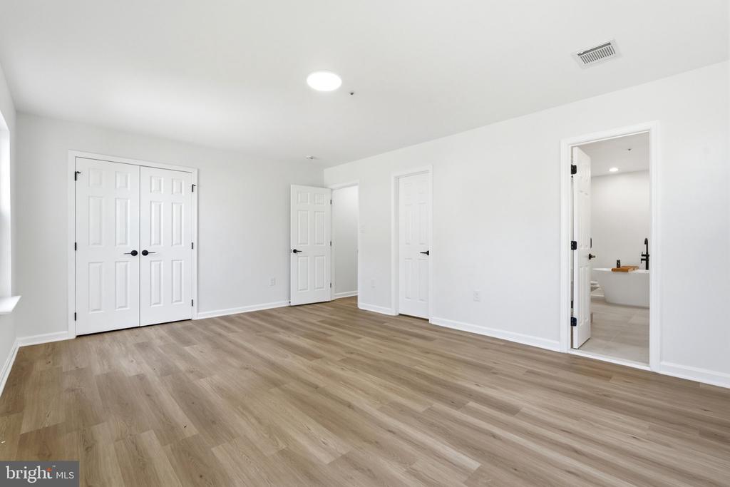 10503 BIRDIE LANE