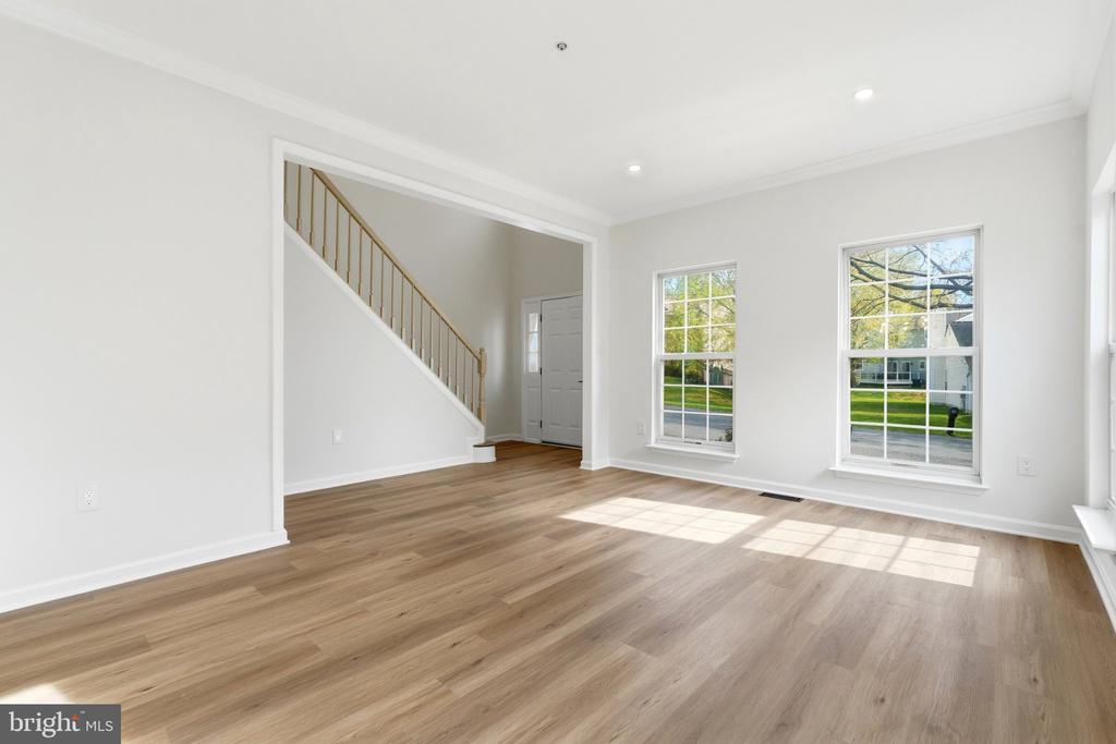 10503 BIRDIE LANE