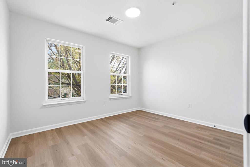 10503 BIRDIE LANE