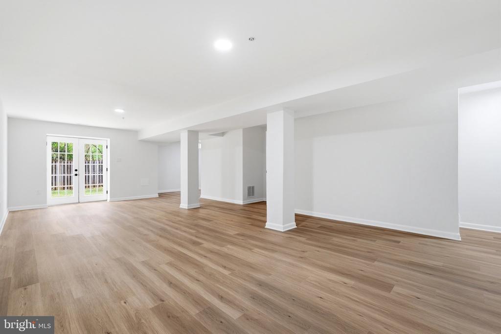 10503 BIRDIE LANE