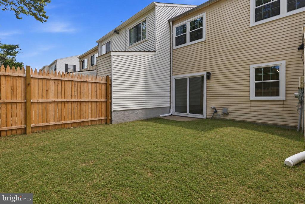 7621 INGRID PLACE