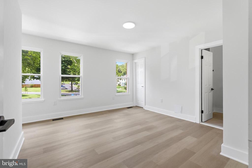 7621 INGRID PLACE
