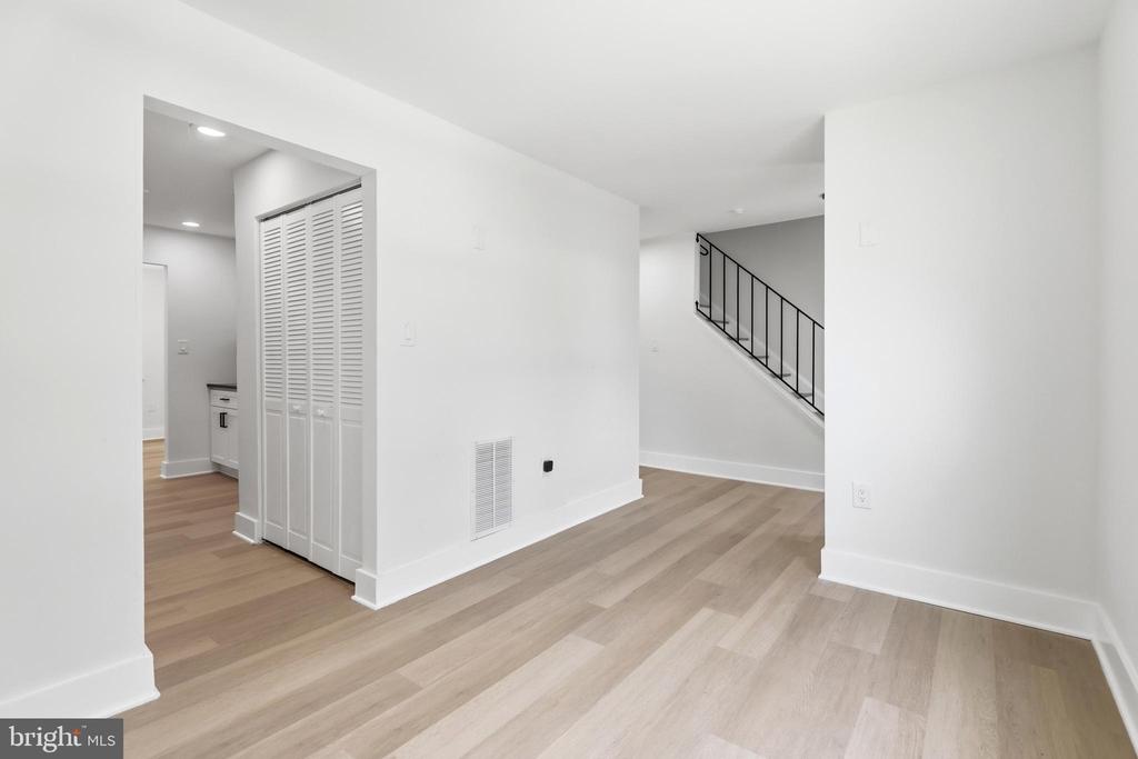 7621 INGRID PLACE