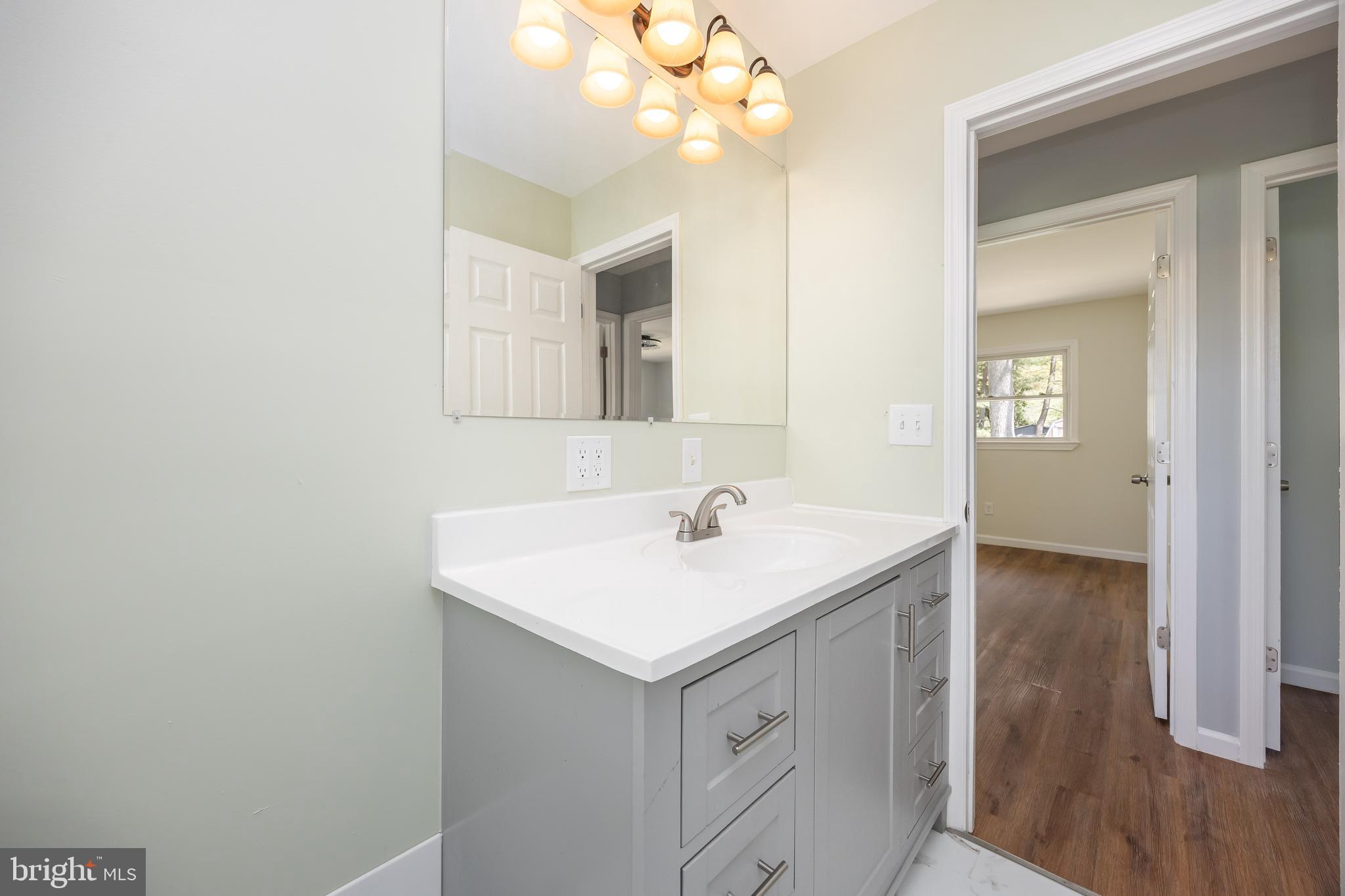 12045 JEFFREY LANE