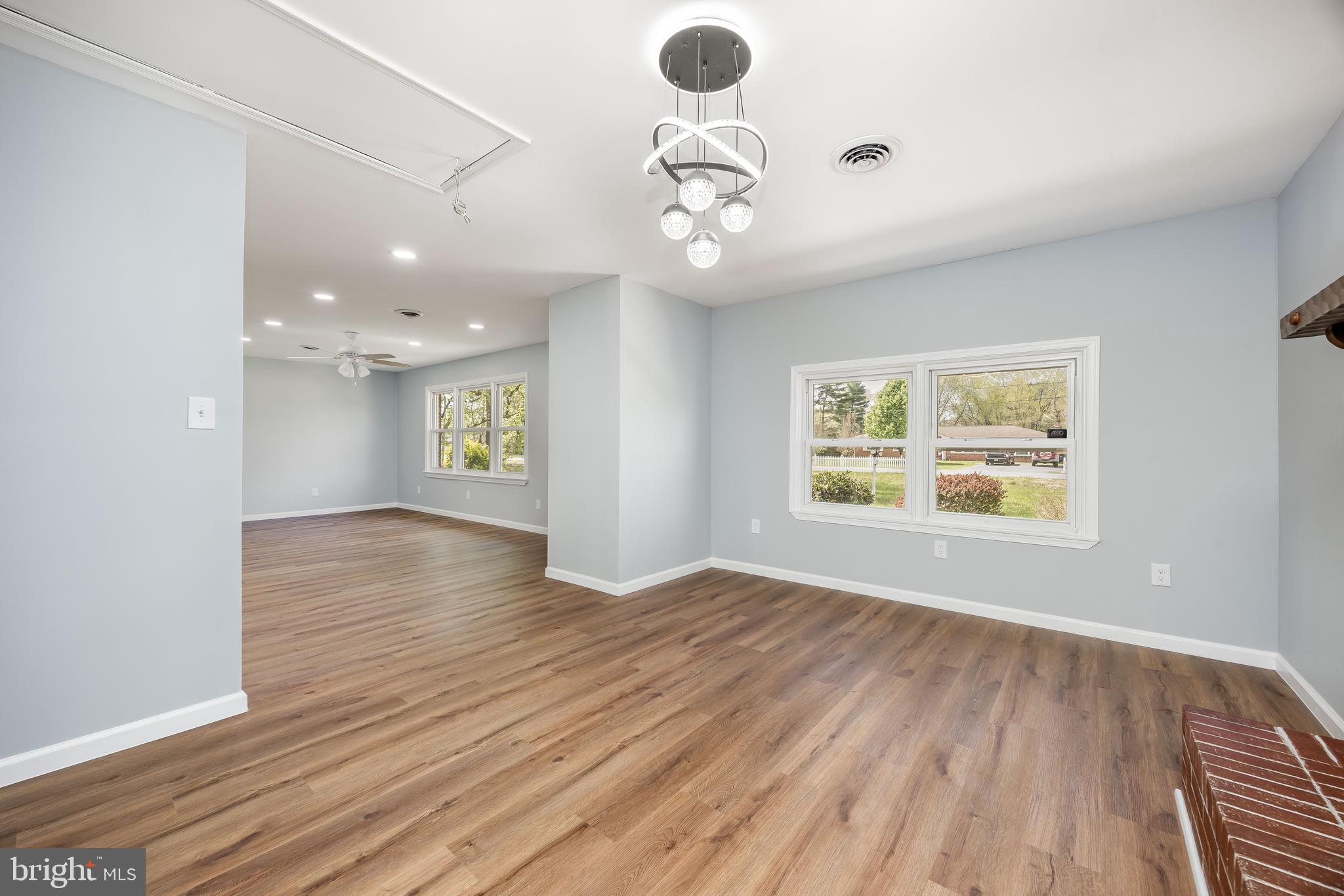 12045 JEFFREY LANE