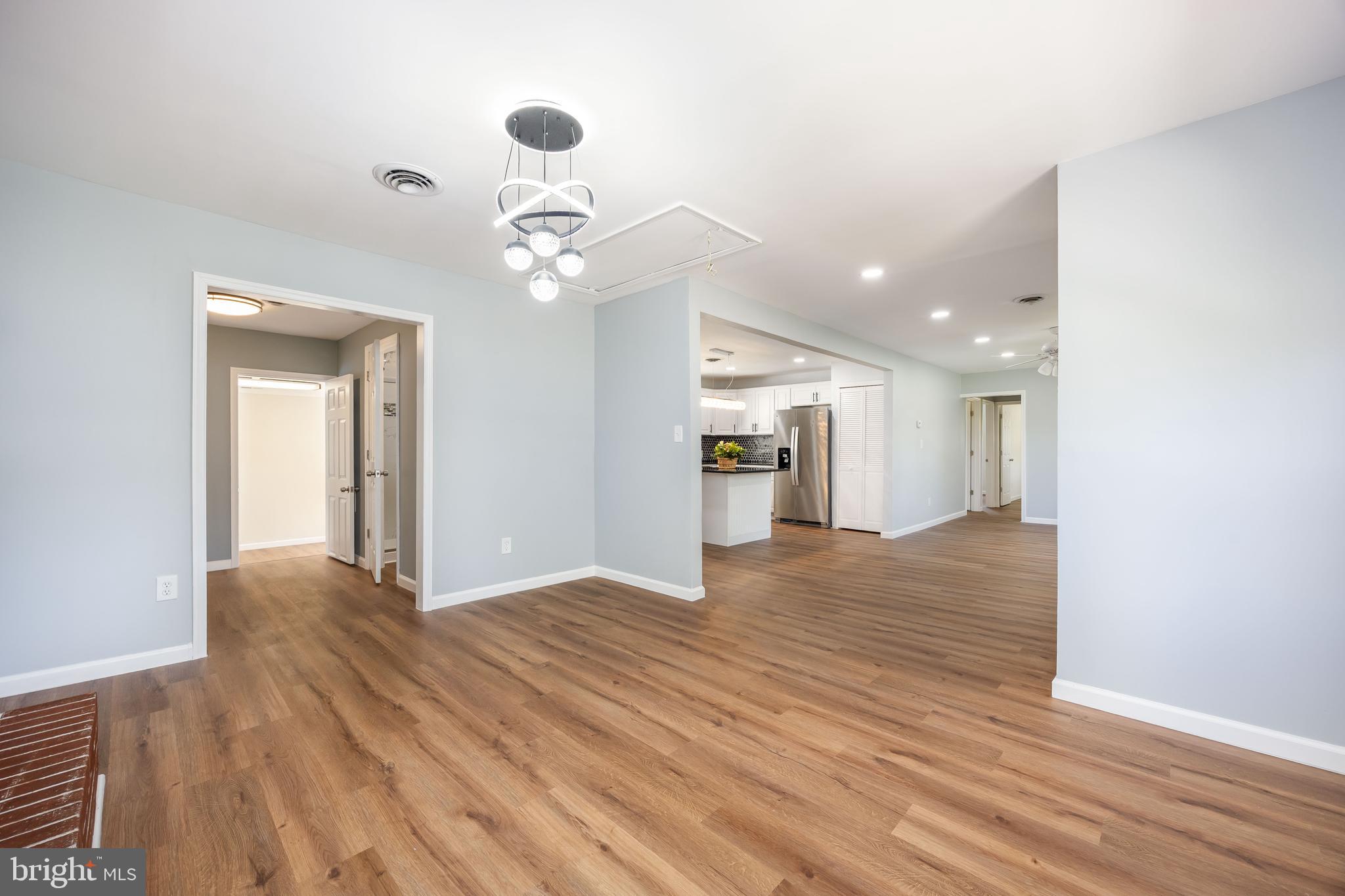 12045 JEFFREY LANE