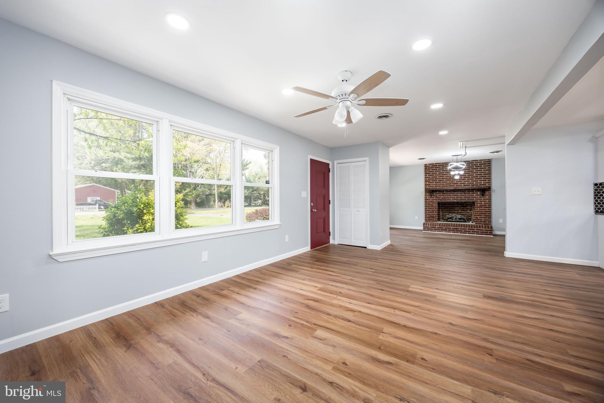 12045 JEFFREY LANE