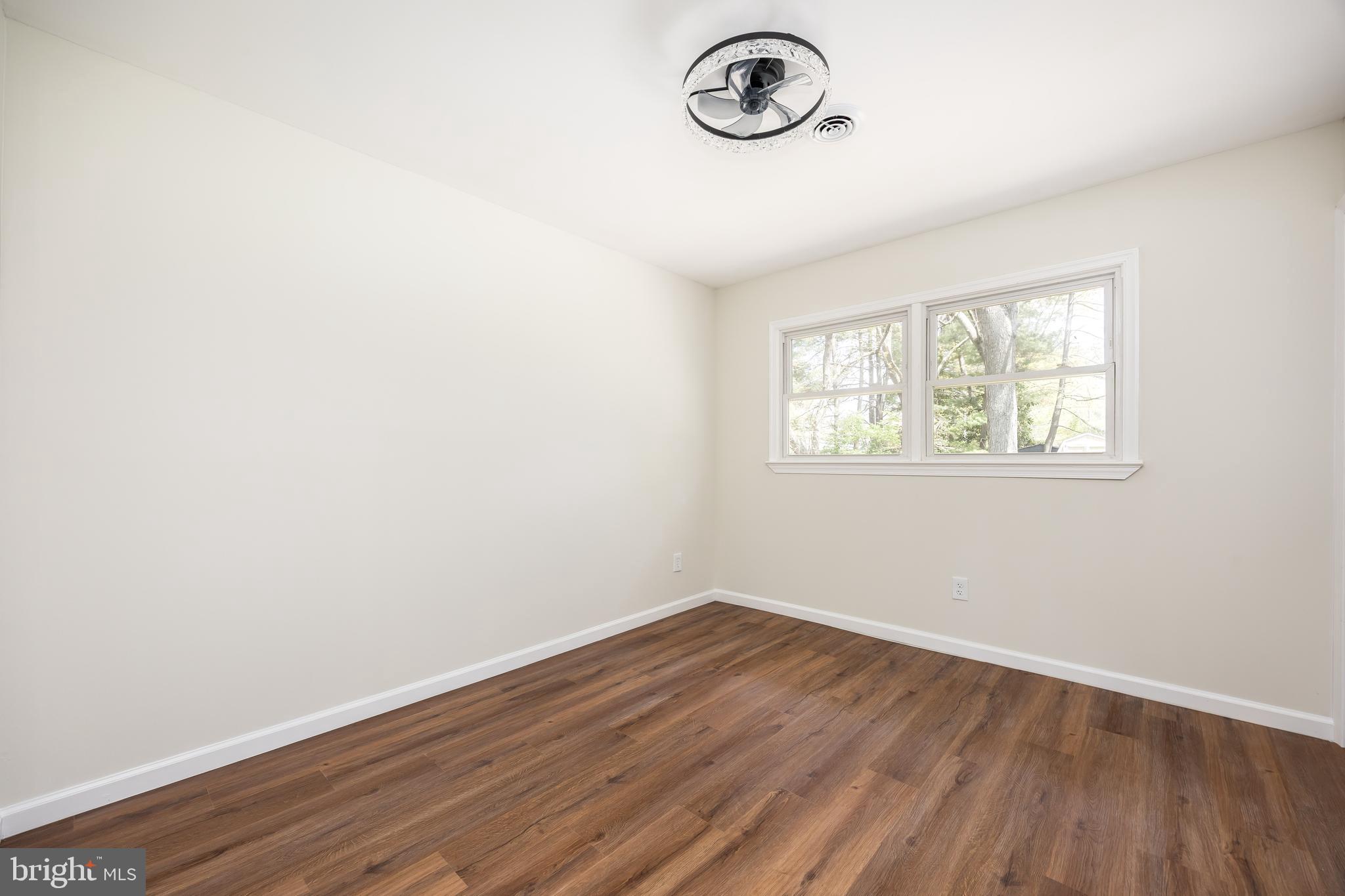 12045 JEFFREY LANE