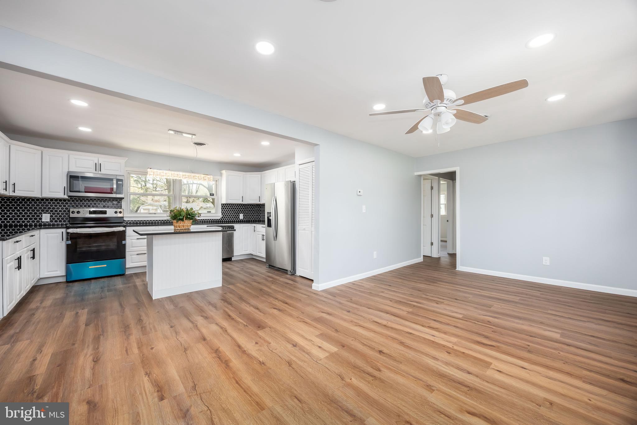 12045 JEFFREY LANE