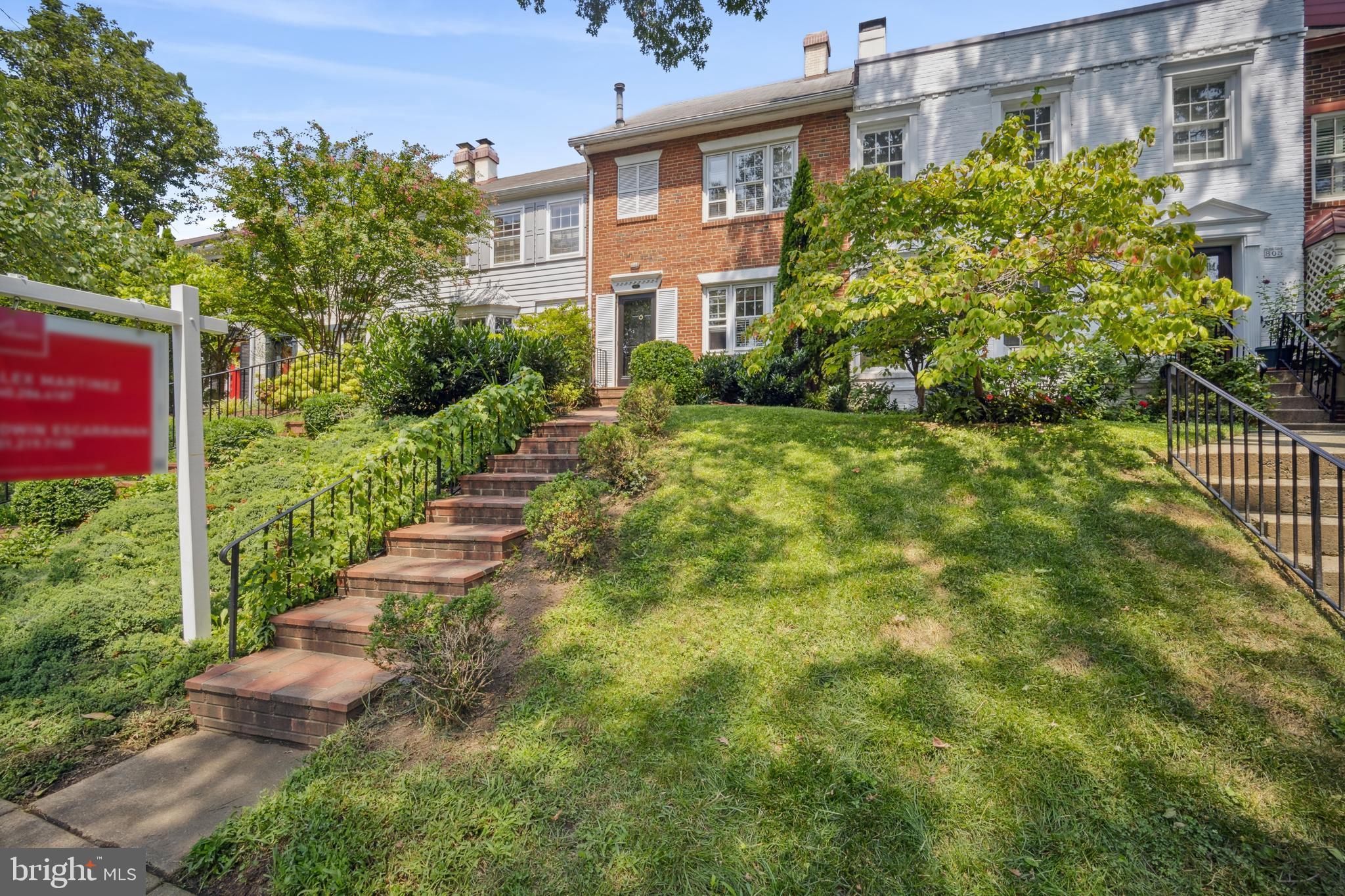 807 GREEN STREET