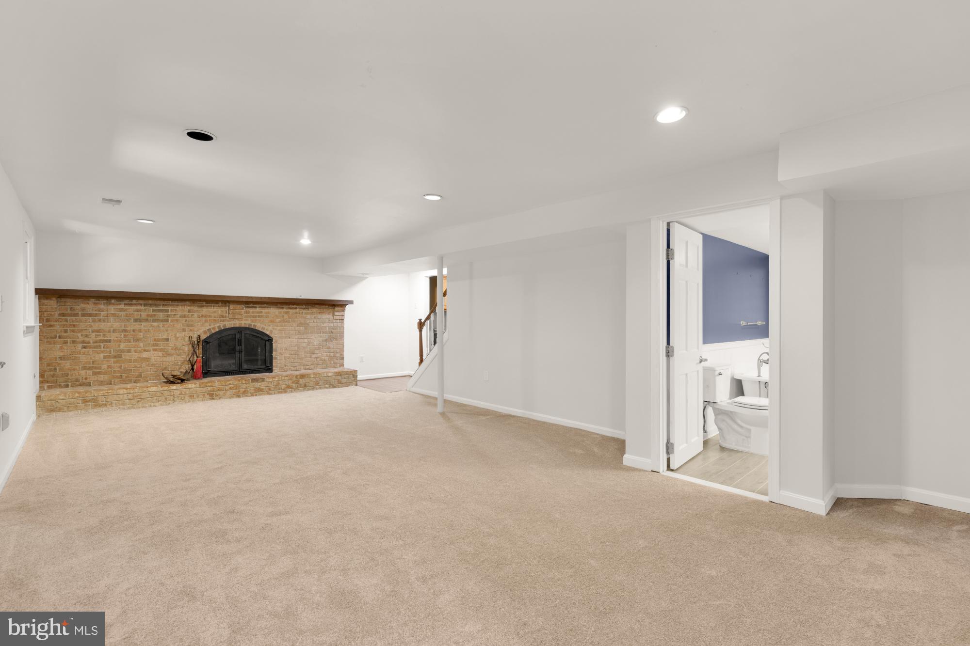 8006 ROCKWOOD COURT