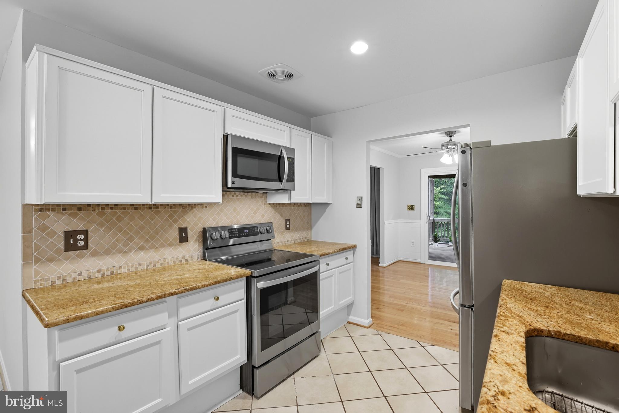 8006 ROCKWOOD COURT