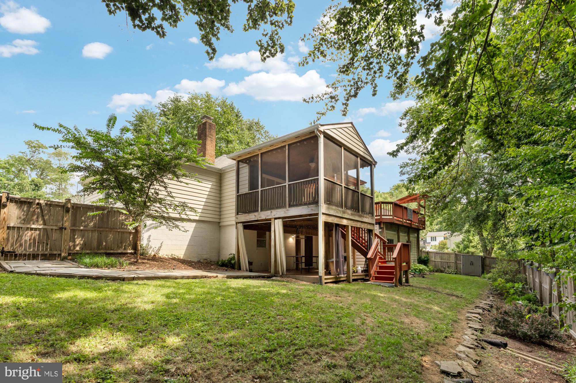 8006 ROCKWOOD COURT